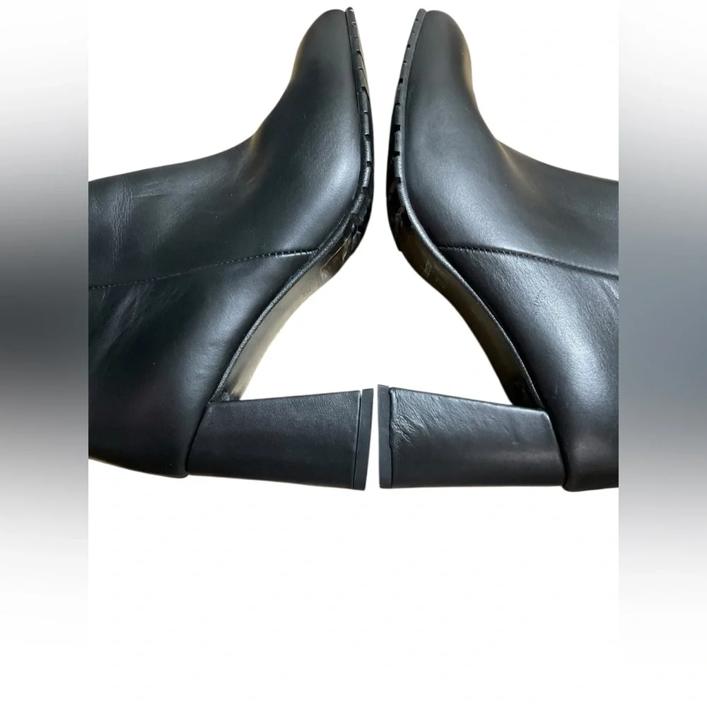 Elena Lachi Ankle Tie Back Ankle boot in Hombre‎ Black Leather. Made In Italy 39
